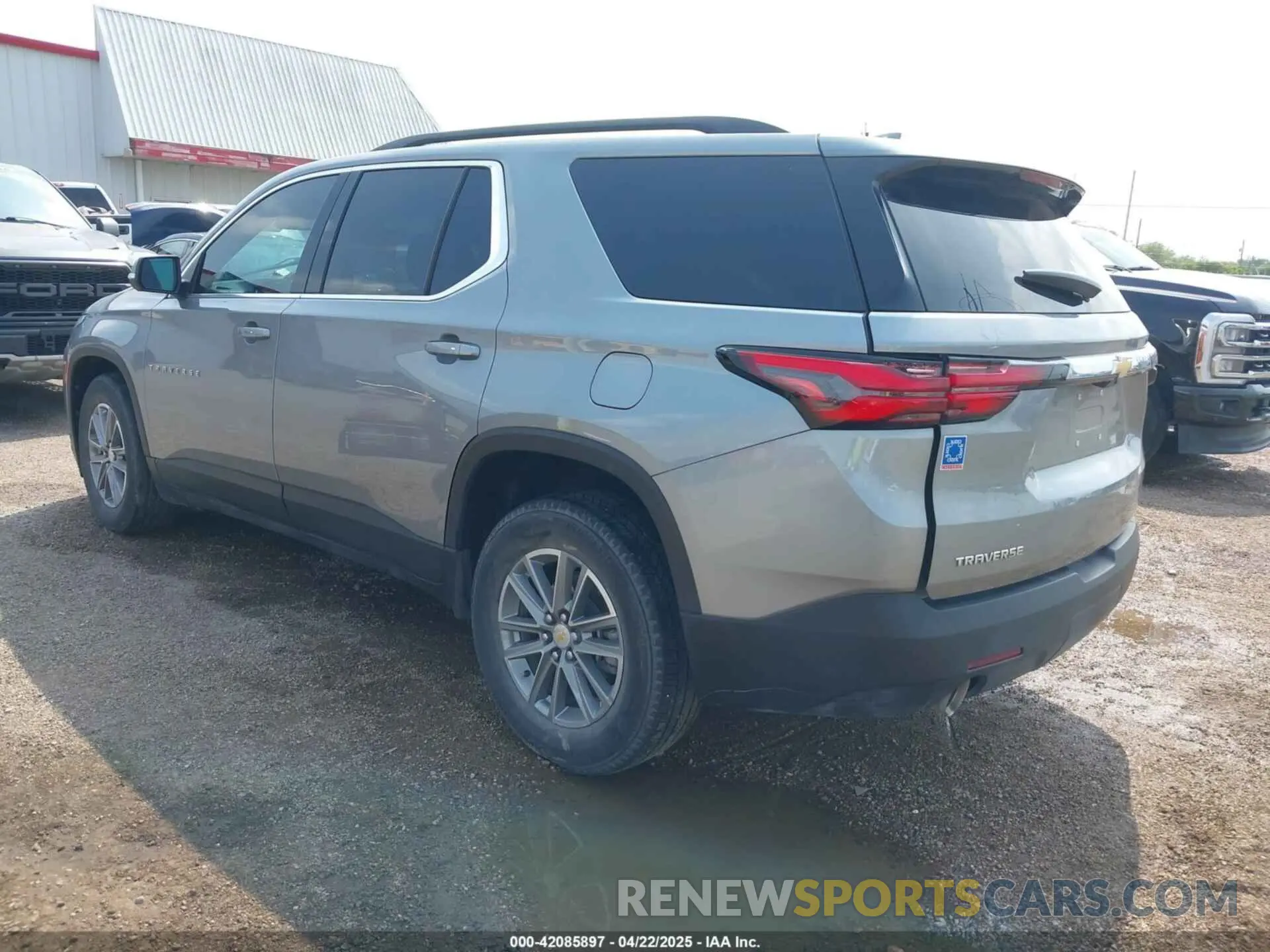 3 Photograph of a damaged car 1GNERGKW2PJ259218 CHEVROLET TRAVERSE 2023