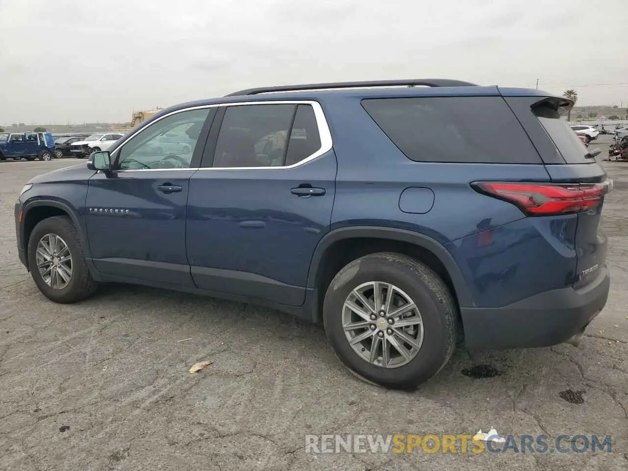 2 Фотография поврежденного автомобиля 1GNERGKW2PJ305095 CHEVROLET TRAVERSE 2023