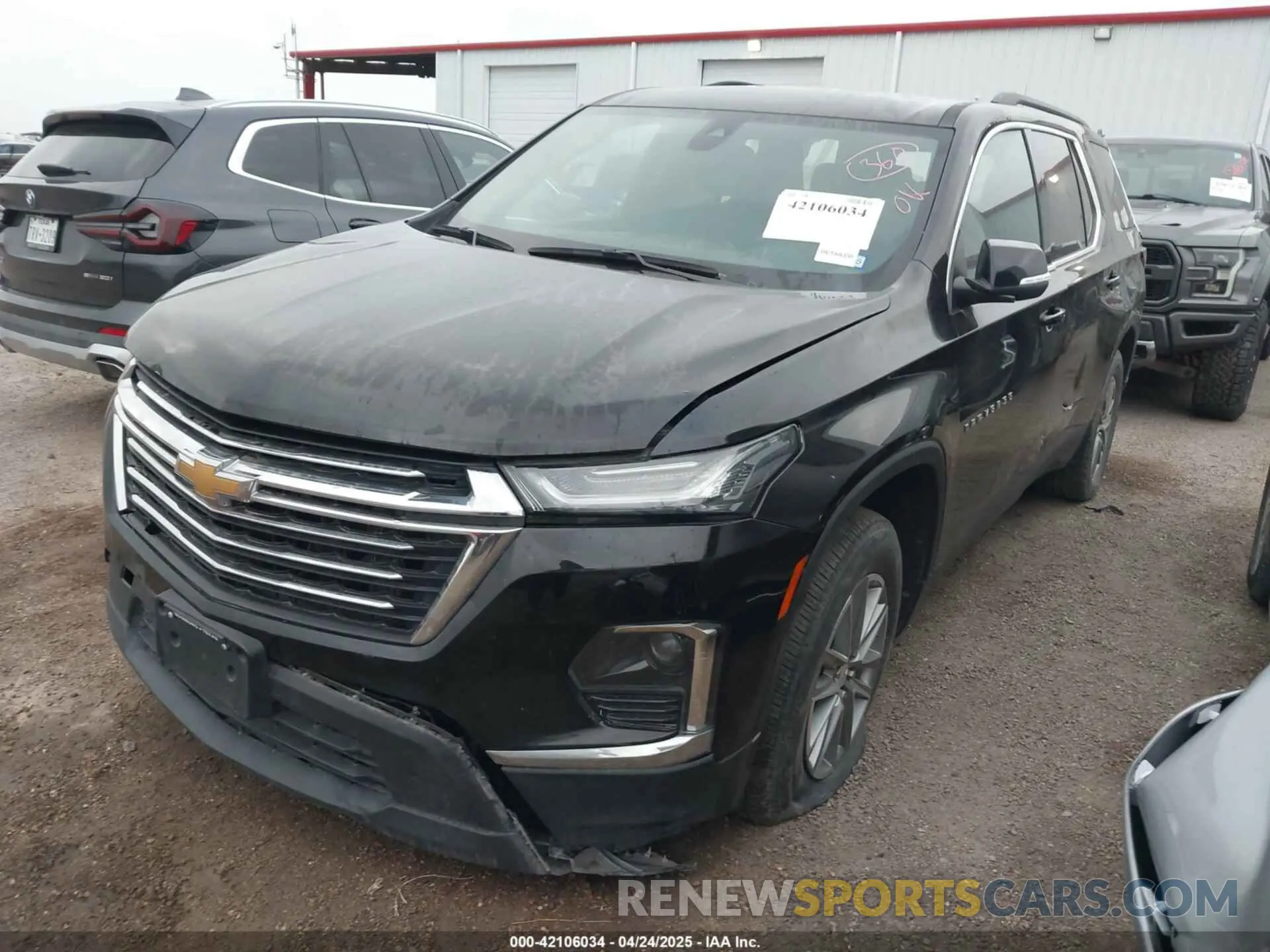 2 Фотография поврежденного автомобиля 1GNERGKW3PJ276061 CHEVROLET TRAVERSE 2023
