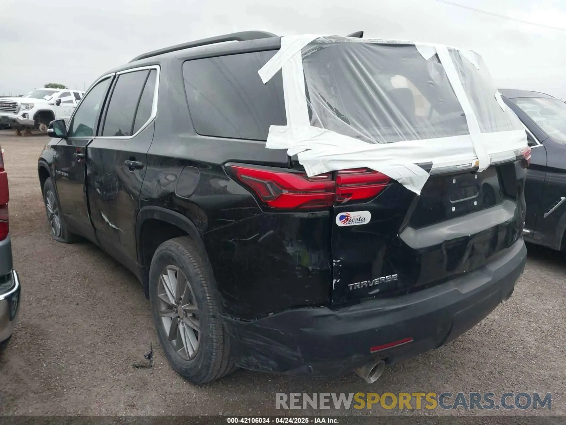 3 Фотография поврежденного автомобиля 1GNERGKW3PJ276061 CHEVROLET TRAVERSE 2023