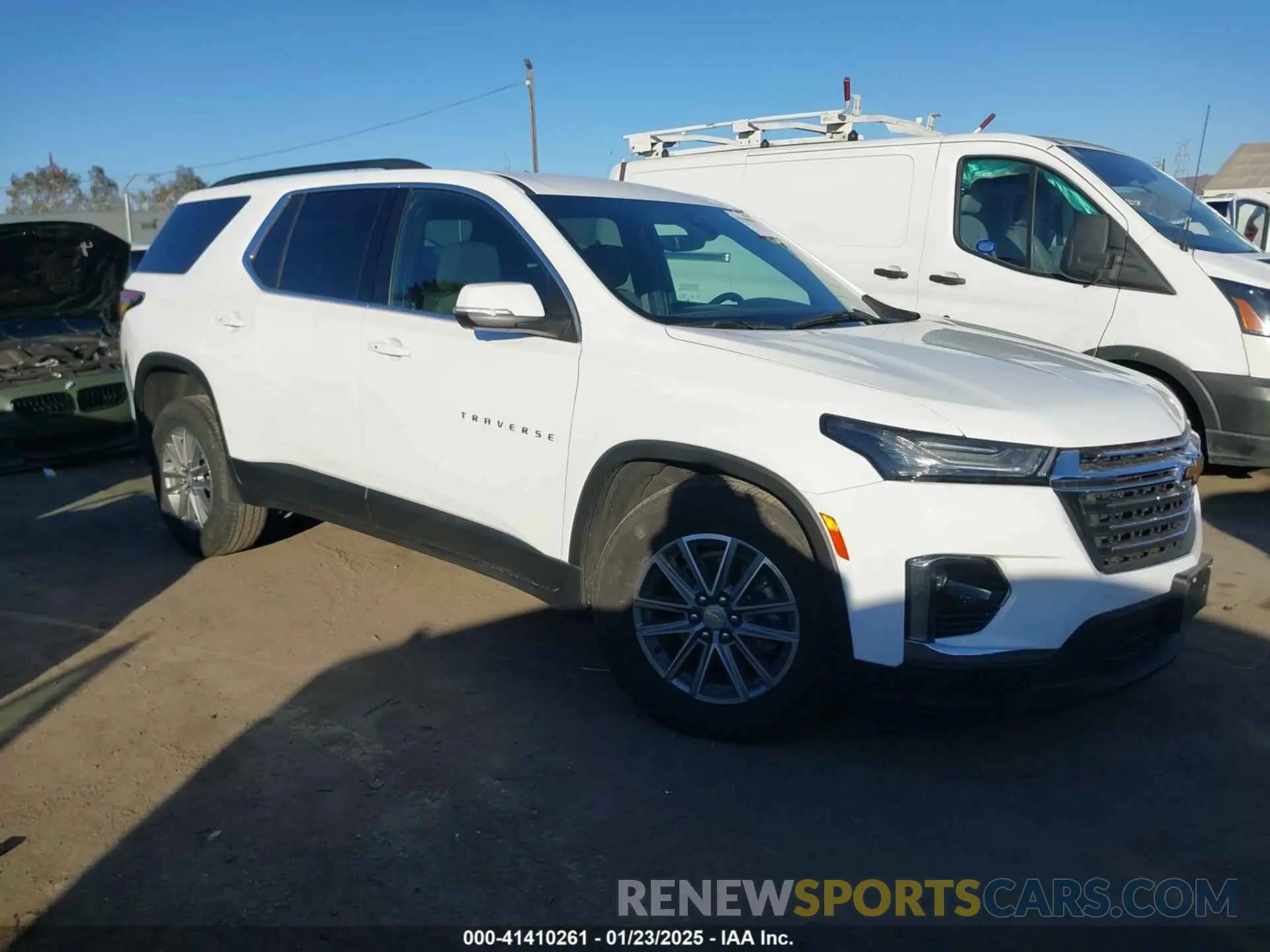 1 Фотография поврежденного автомобиля 1GNERGKW4PJ235325 CHEVROLET TRAVERSE 2023