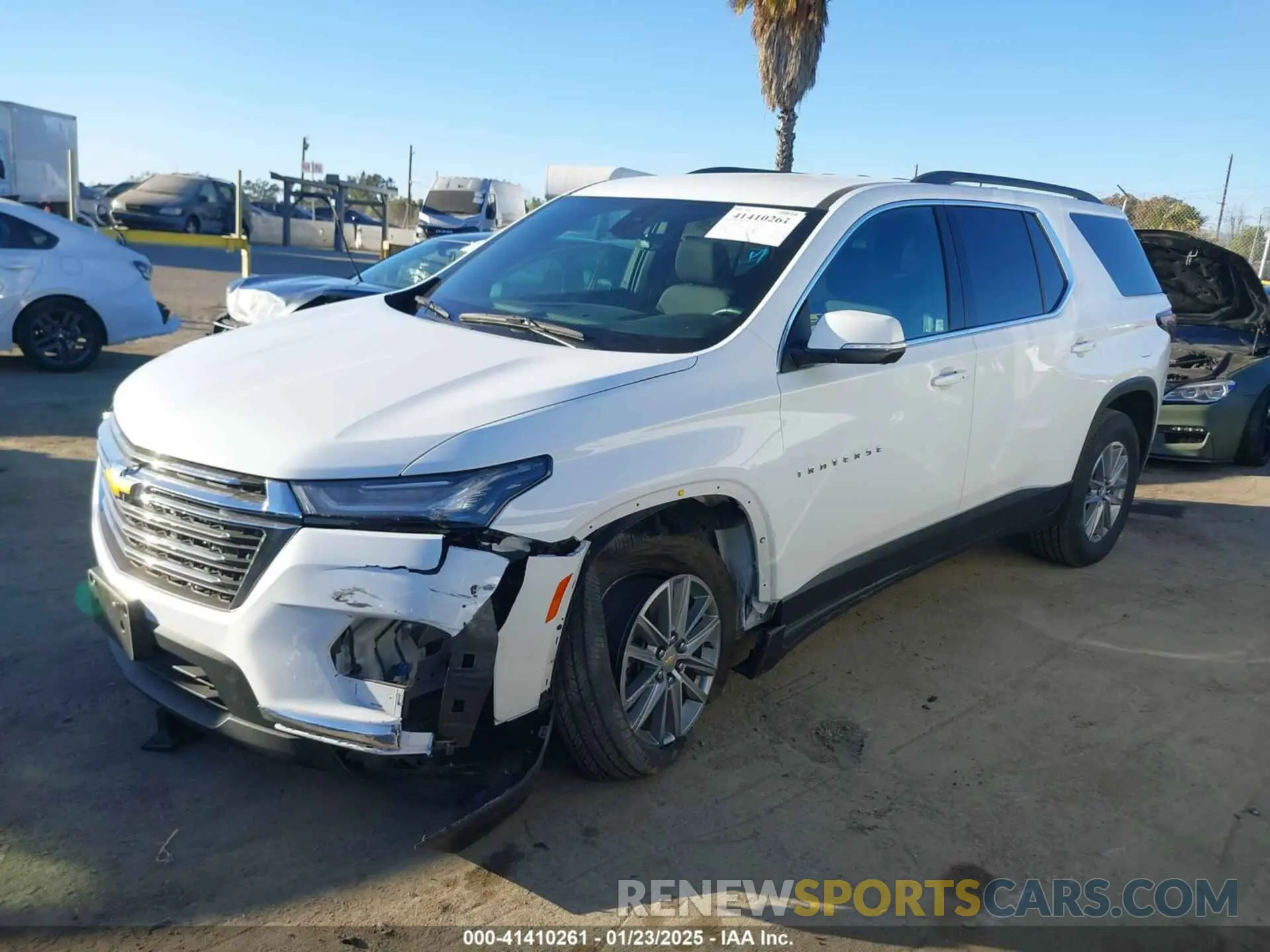 2 Фотография поврежденного автомобиля 1GNERGKW4PJ235325 CHEVROLET TRAVERSE 2023