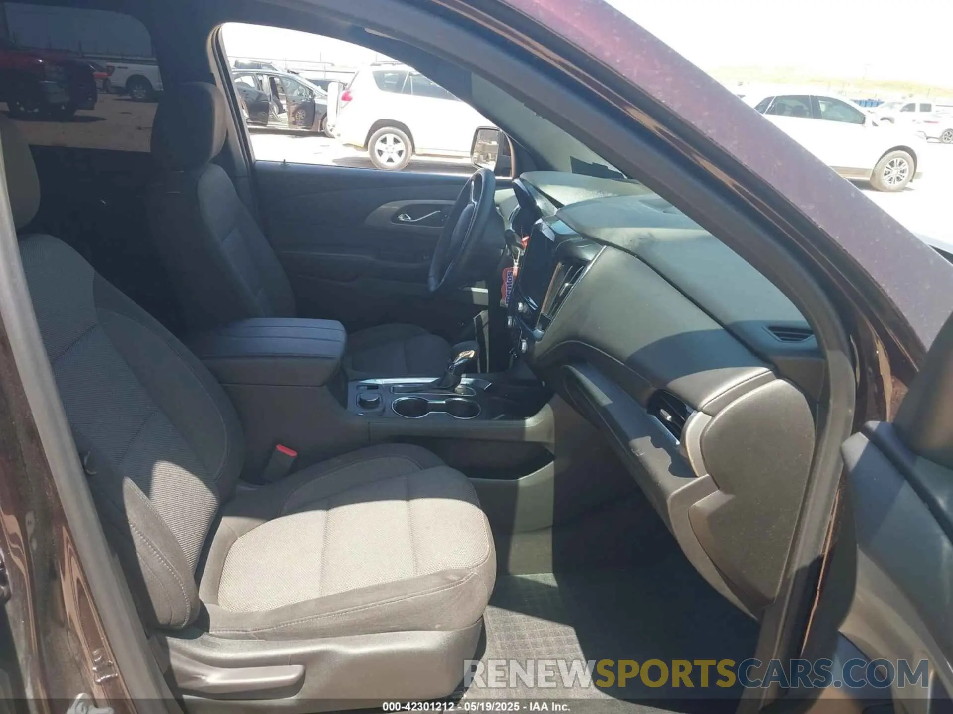 5 Фотография поврежденного автомобиля 1GNERGKW5PJ296957 CHEVROLET TRAVERSE 2023
