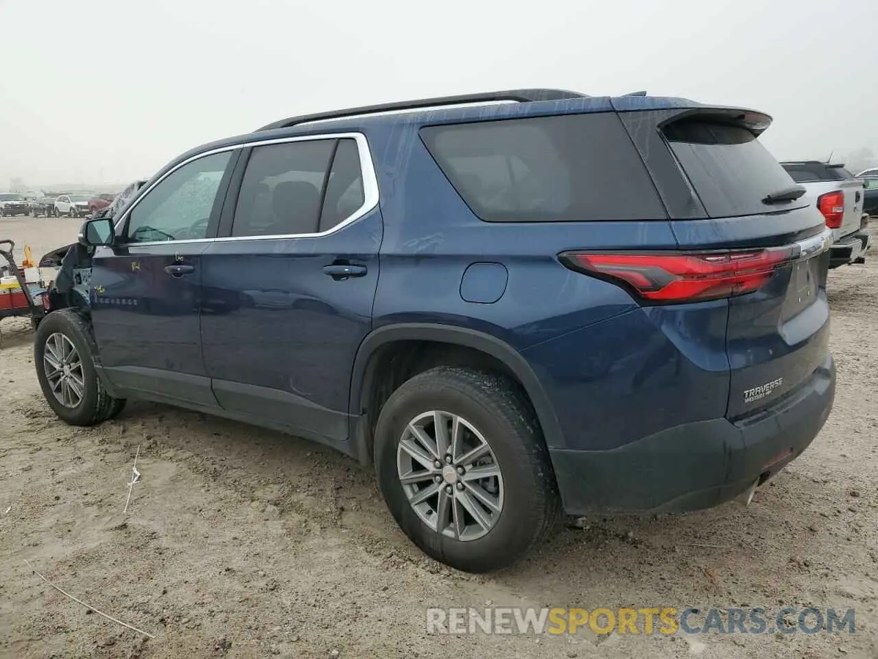 2 Фотография поврежденного автомобиля 1GNERGKW6PJ286504 CHEVROLET TRAVERSE 2023