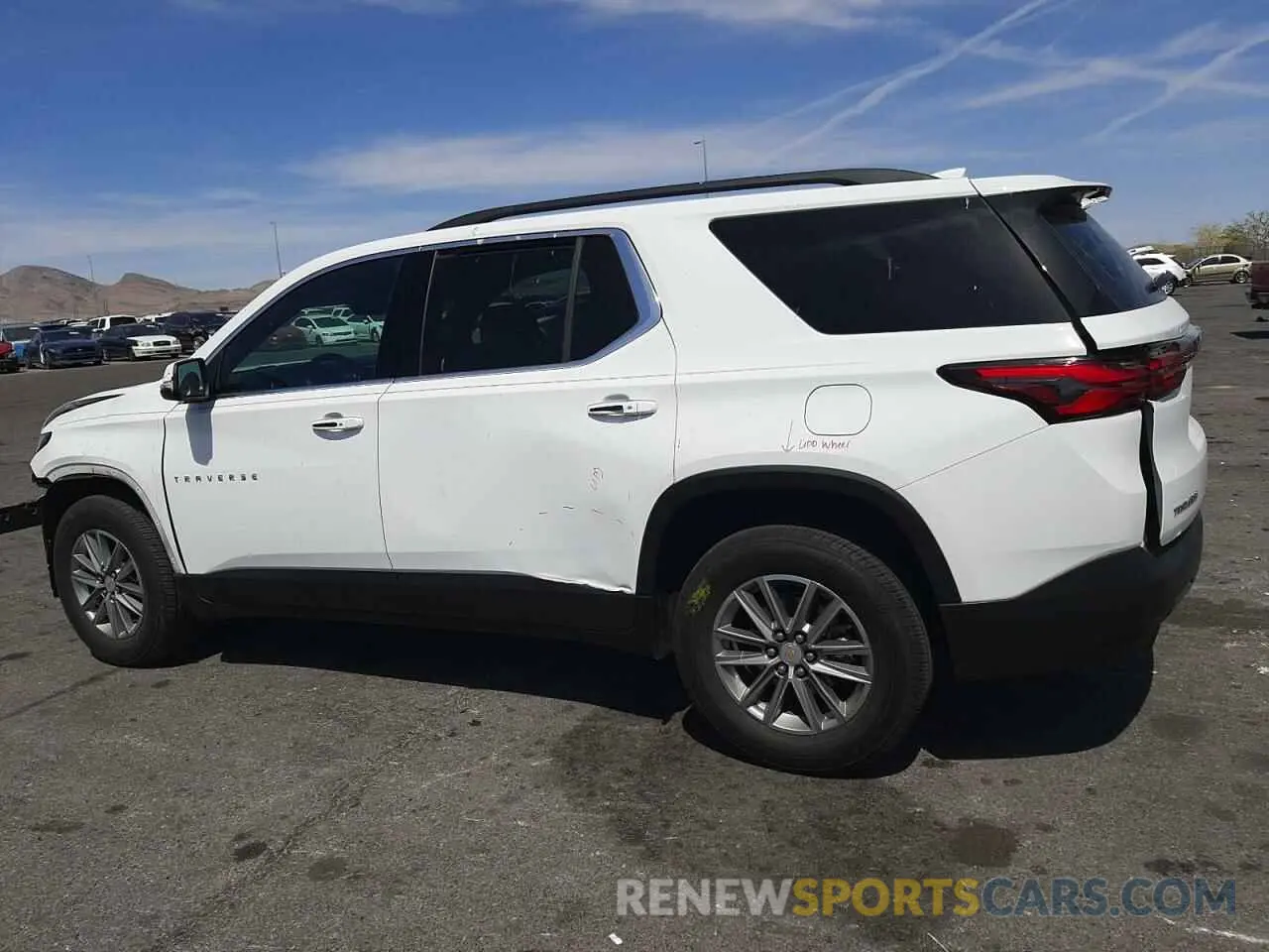2 Фотография поврежденного автомобиля 1GNERGKW6PJ303351 CHEVROLET TRAVERSE 2023