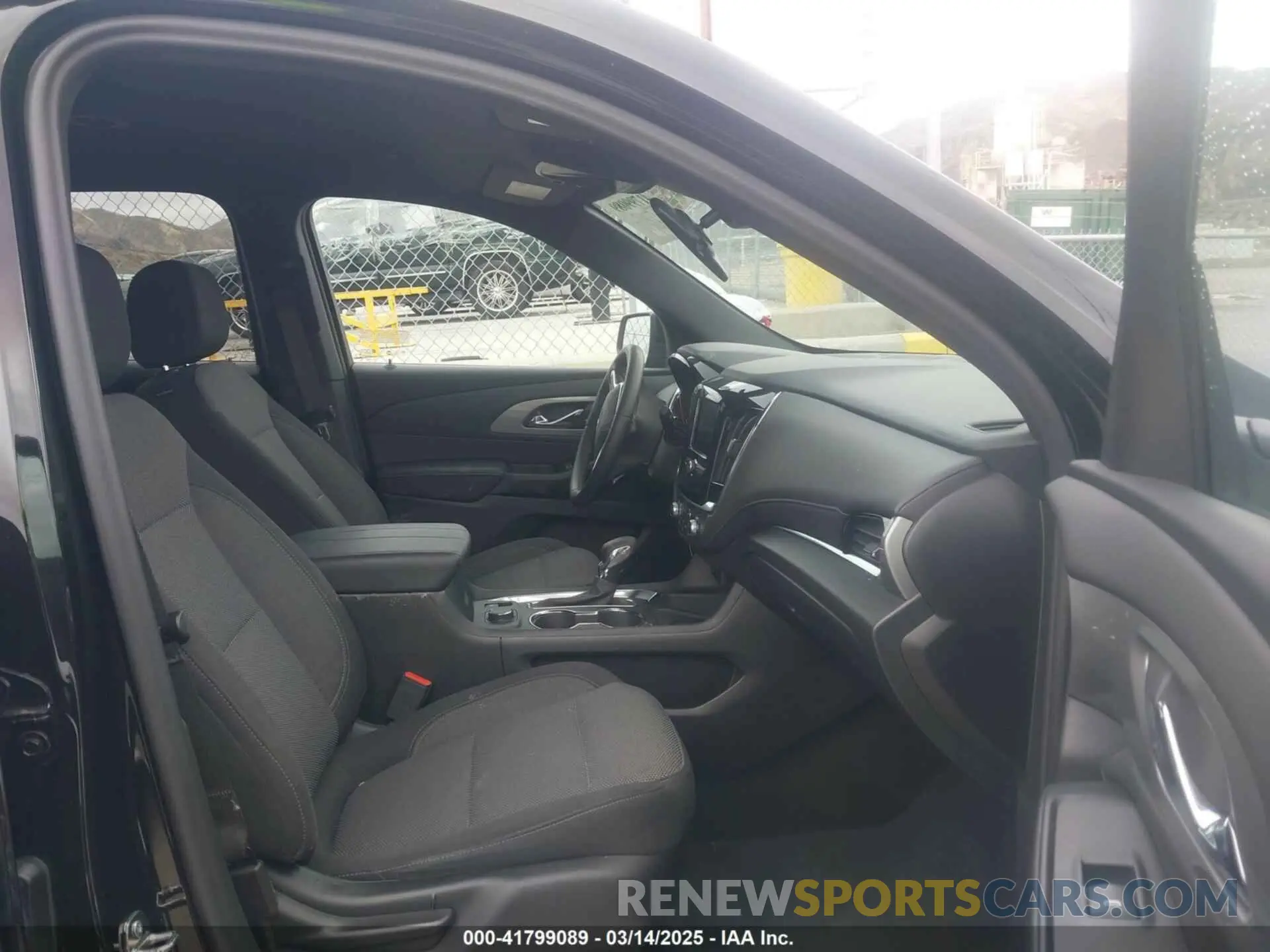 5 Фотография поврежденного автомобиля 1GNERGKW8PJ134174 CHEVROLET TRAVERSE 2023