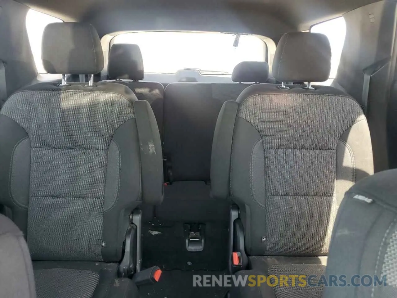 10 Фотография поврежденного автомобиля 1GNERGKW8PJ172729 CHEVROLET TRAVERSE 2023