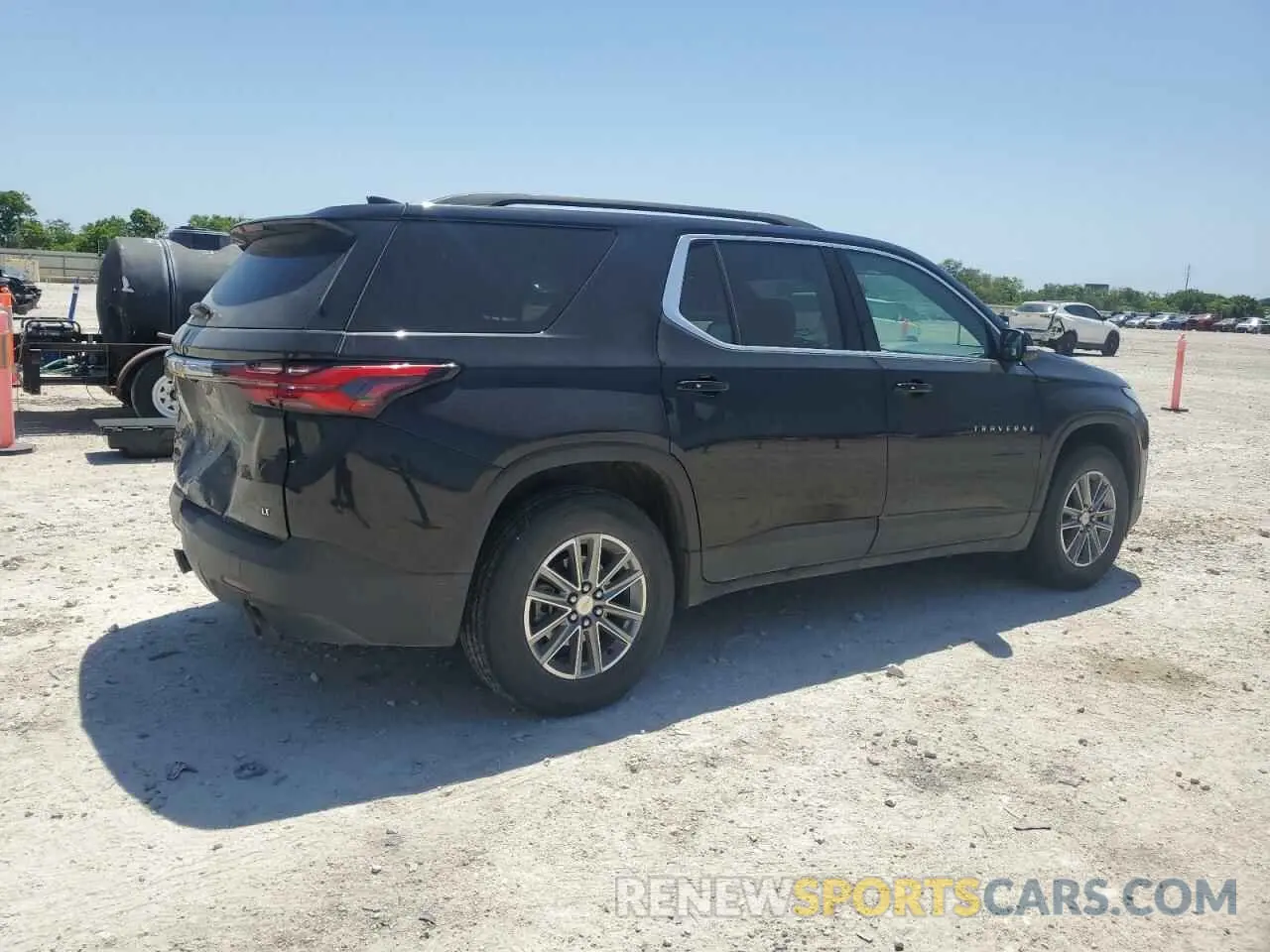 3 Фотография поврежденного автомобиля 1GNERGKW8PJ172729 CHEVROLET TRAVERSE 2023