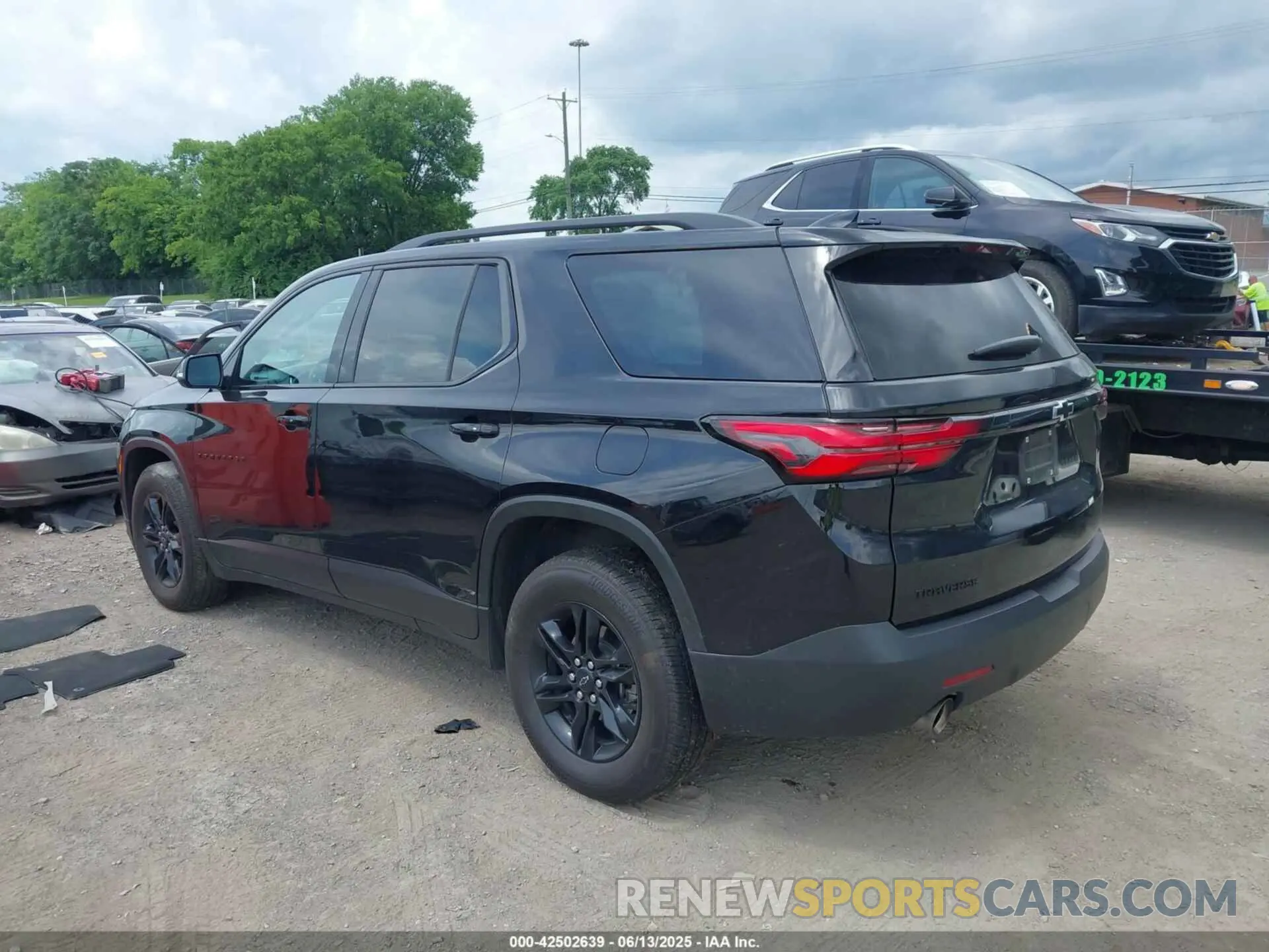 14 Photograph of a damaged car 1GNERGKW8PJ187375 CHEVROLET TRAVERSE 2023