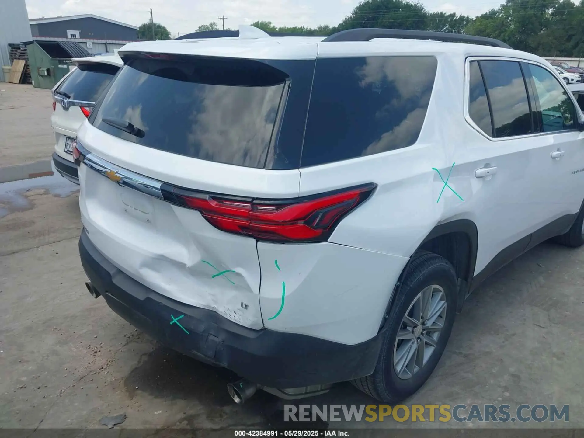 6 Фотография поврежденного автомобиля 1GNERGKW8PJ332415 CHEVROLET TRAVERSE 2023