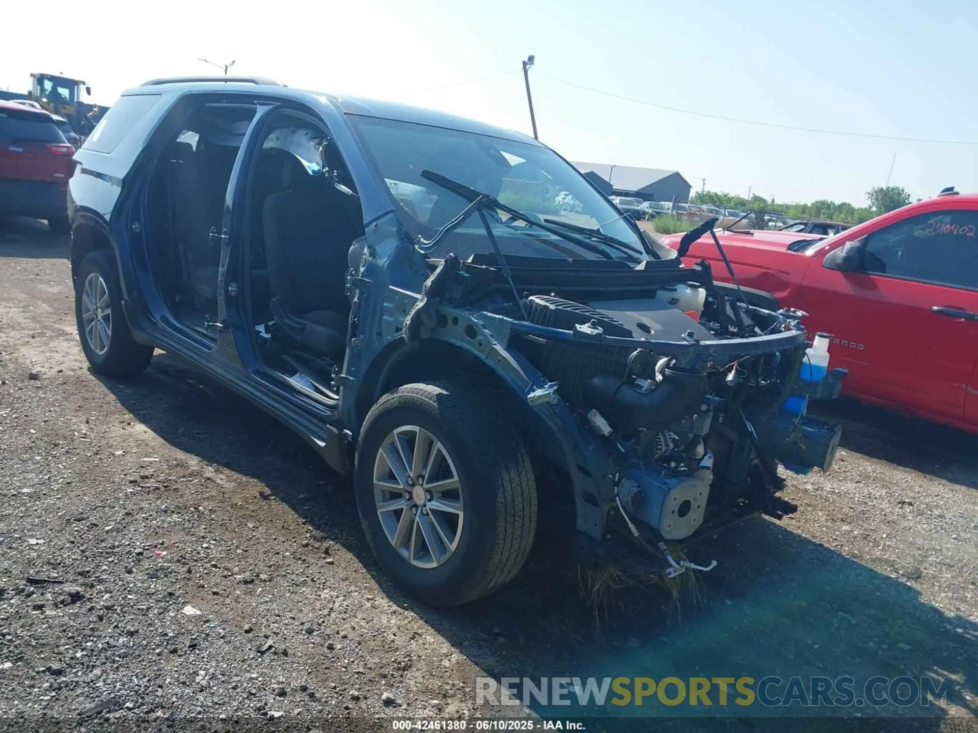 1 Photograph of a damaged car 1GNERGKW9PJ255392 CHEVROLET TRAVERSE 2023