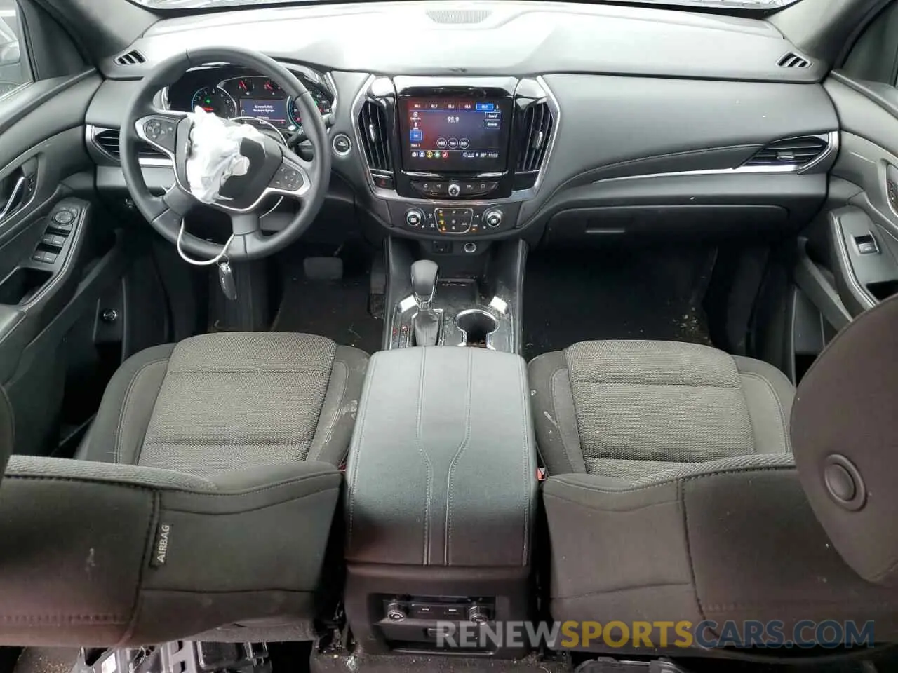 8 Фотография поврежденного автомобиля 1GNERGKWXPJ215841 CHEVROLET TRAVERSE 2023