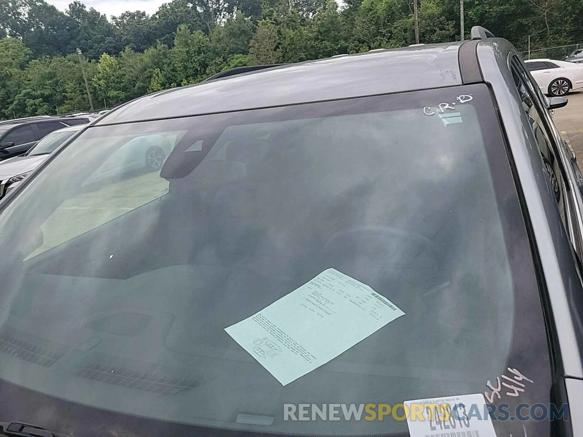 18 Photograph of a damaged car 1GNERGKWXPJ247091 CHEVROLET TRAVERSE 2023