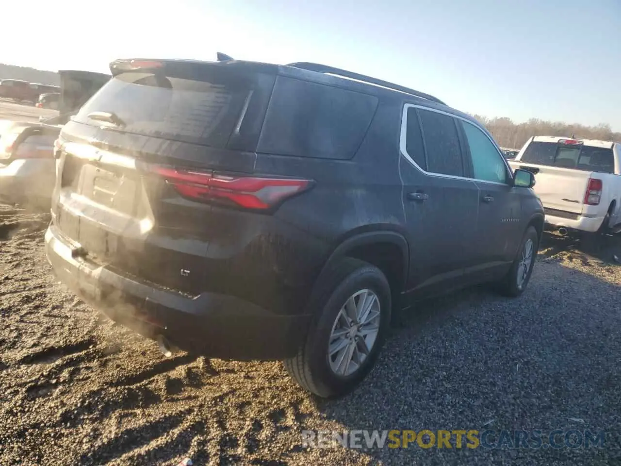 3 Фотография поврежденного автомобиля 1GNERGKWXPJ278454 CHEVROLET TRAVERSE 2023