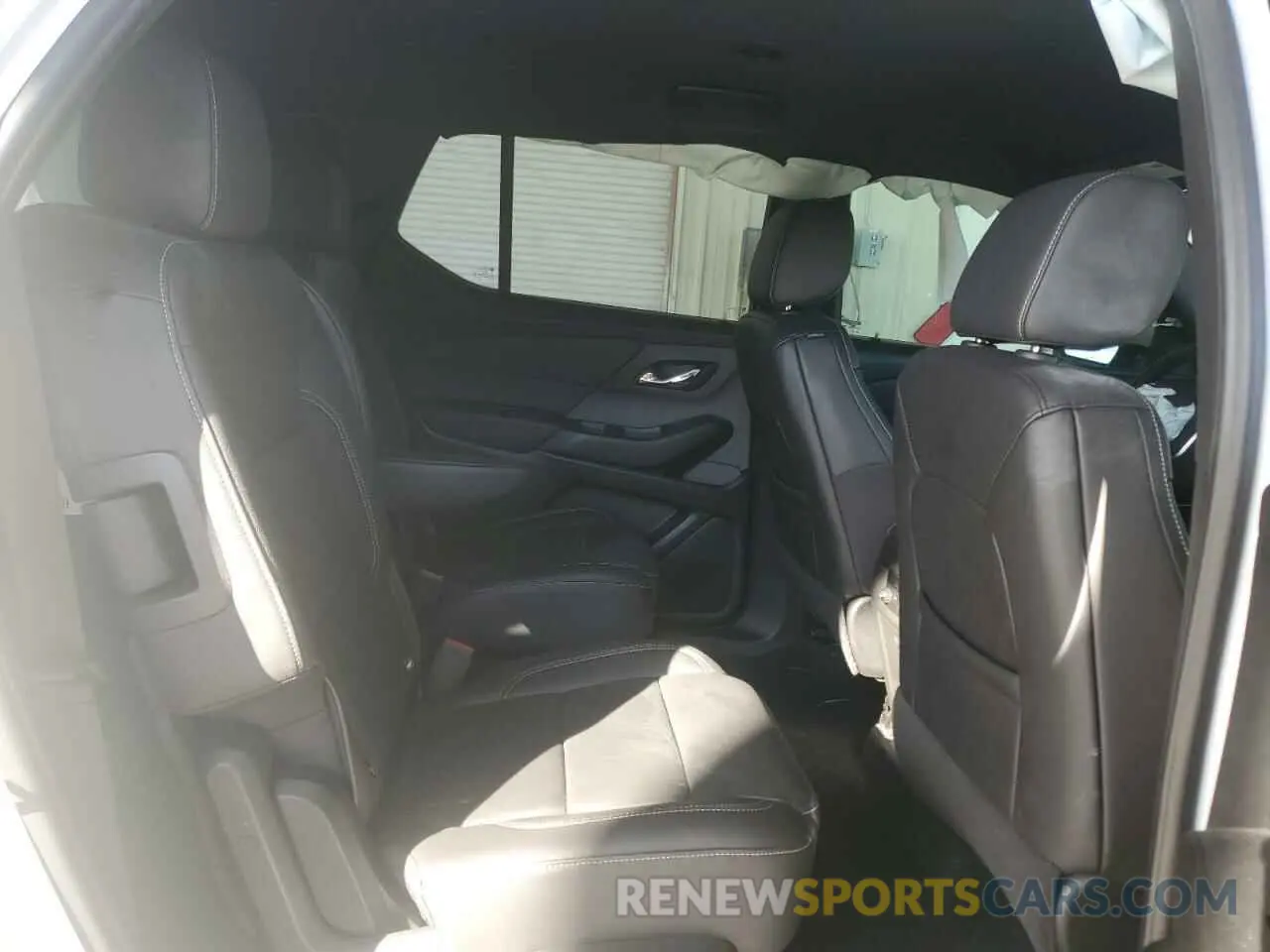11 Photograph of a damaged car 1GNERHKWXPJ138314 CHEVROLET TRAVERSE 2023