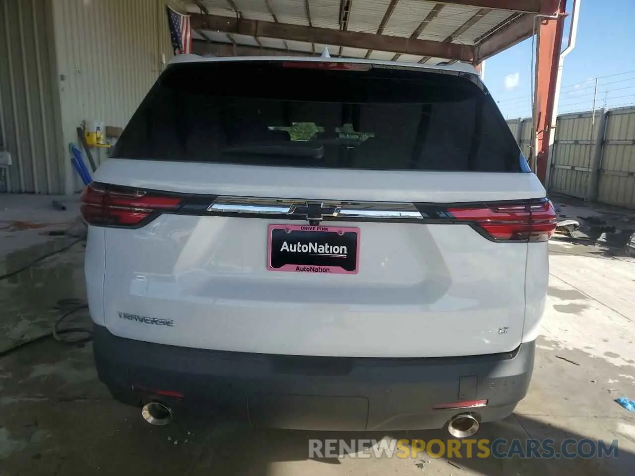 6 Photograph of a damaged car 1GNERHKWXPJ138314 CHEVROLET TRAVERSE 2023