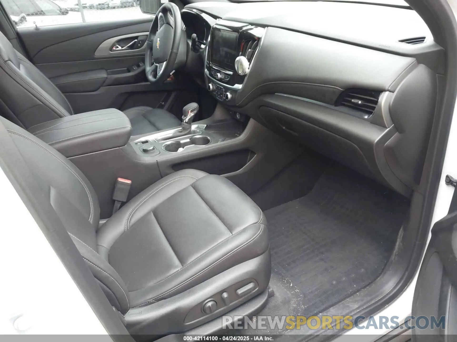 5 Фотография поврежденного автомобиля 1GNERHKWXPJ194379 CHEVROLET TRAVERSE 2023