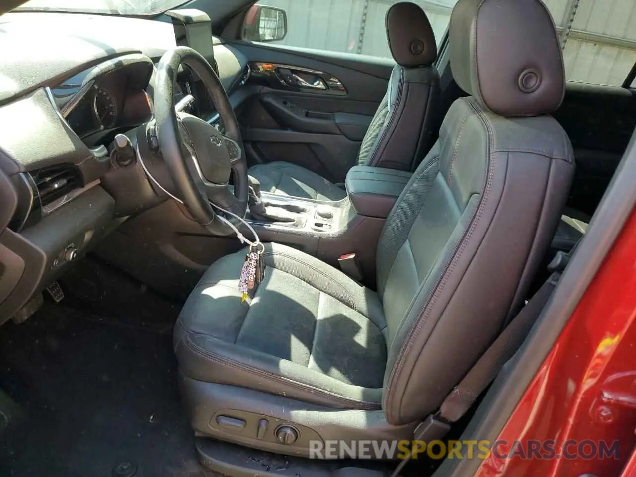 7 Фотография поврежденного автомобиля 1GNERJKW0PJ253849 CHEVROLET TRAVERSE 2023