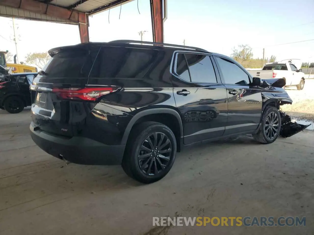 3 Фотография поврежденного автомобиля 1GNERJKW5PJ277788 CHEVROLET TRAVERSE 2023
