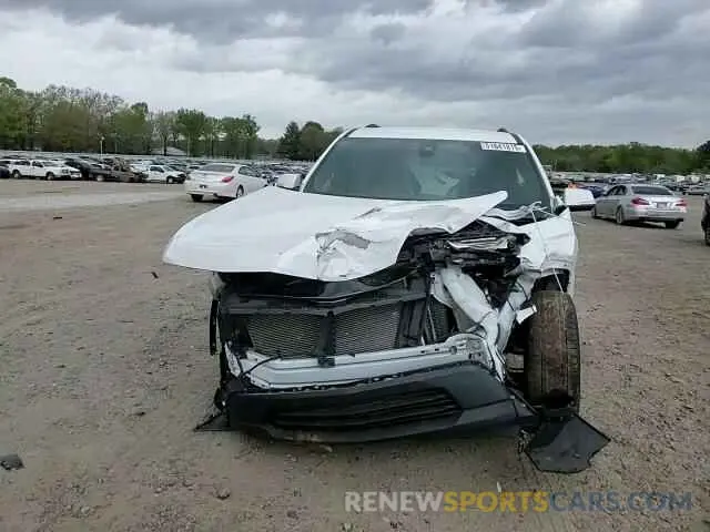 12 Photograph of a damaged car 1GNERJKW9PJ284386 CHEVROLET TRAVERSE 2023