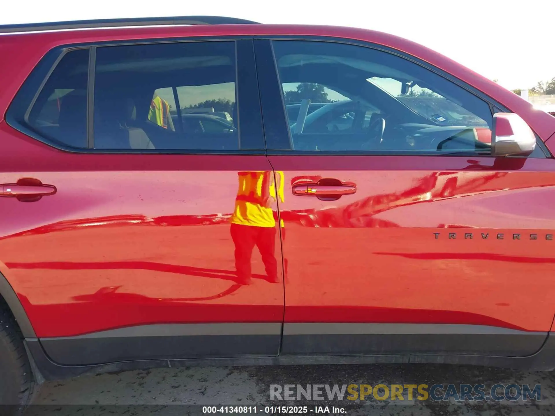 13 Photograph of a damaged car 1GNERJKW9PJ335871 CHEVROLET TRAVERSE 2023