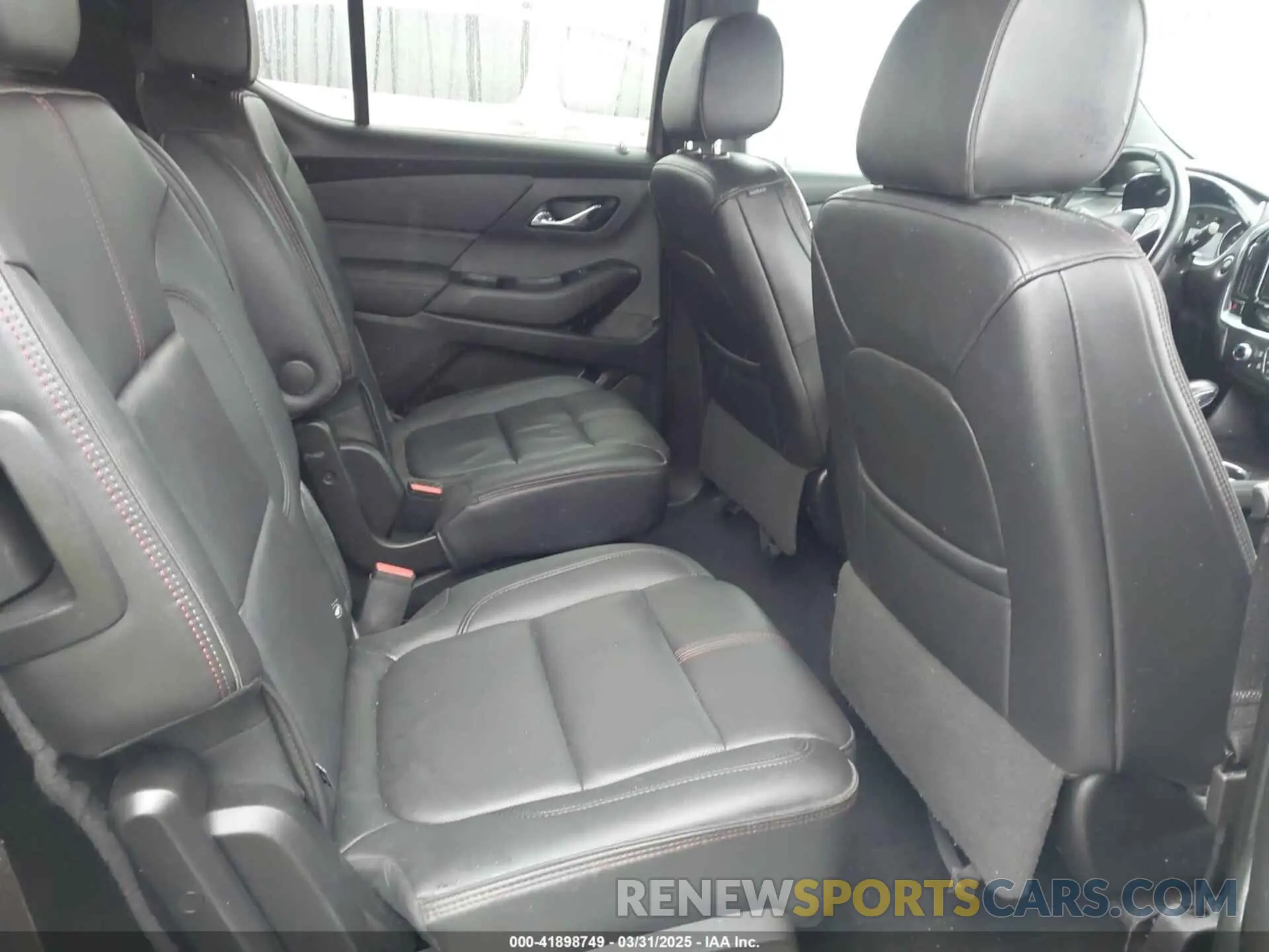 8 Фотография поврежденного автомобиля 1GNERJKWXPJ161017 CHEVROLET TRAVERSE 2023