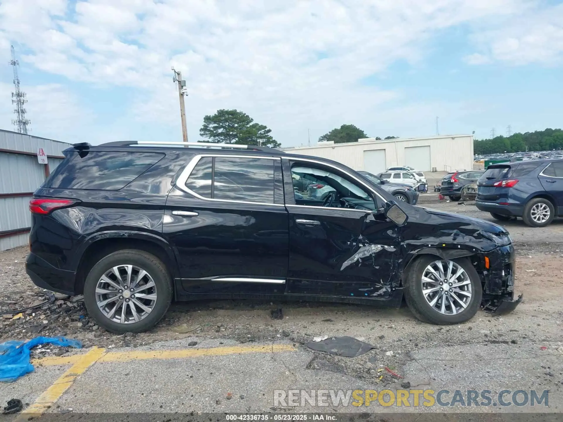 13 Фотография поврежденного автомобиля 1GNERKKW0PJ102130 CHEVROLET TRAVERSE 2023