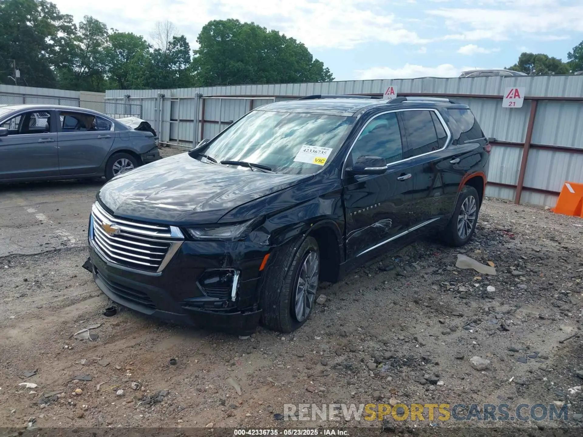 2 Фотография поврежденного автомобиля 1GNERKKW0PJ102130 CHEVROLET TRAVERSE 2023