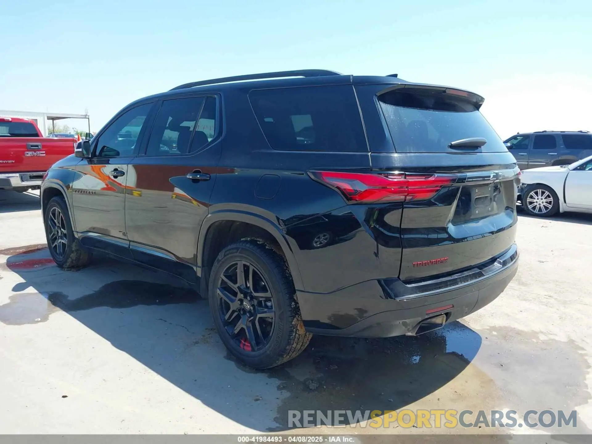 3 Фотография поврежденного автомобиля 1GNERKKW1PJ136870 CHEVROLET TRAVERSE 2023