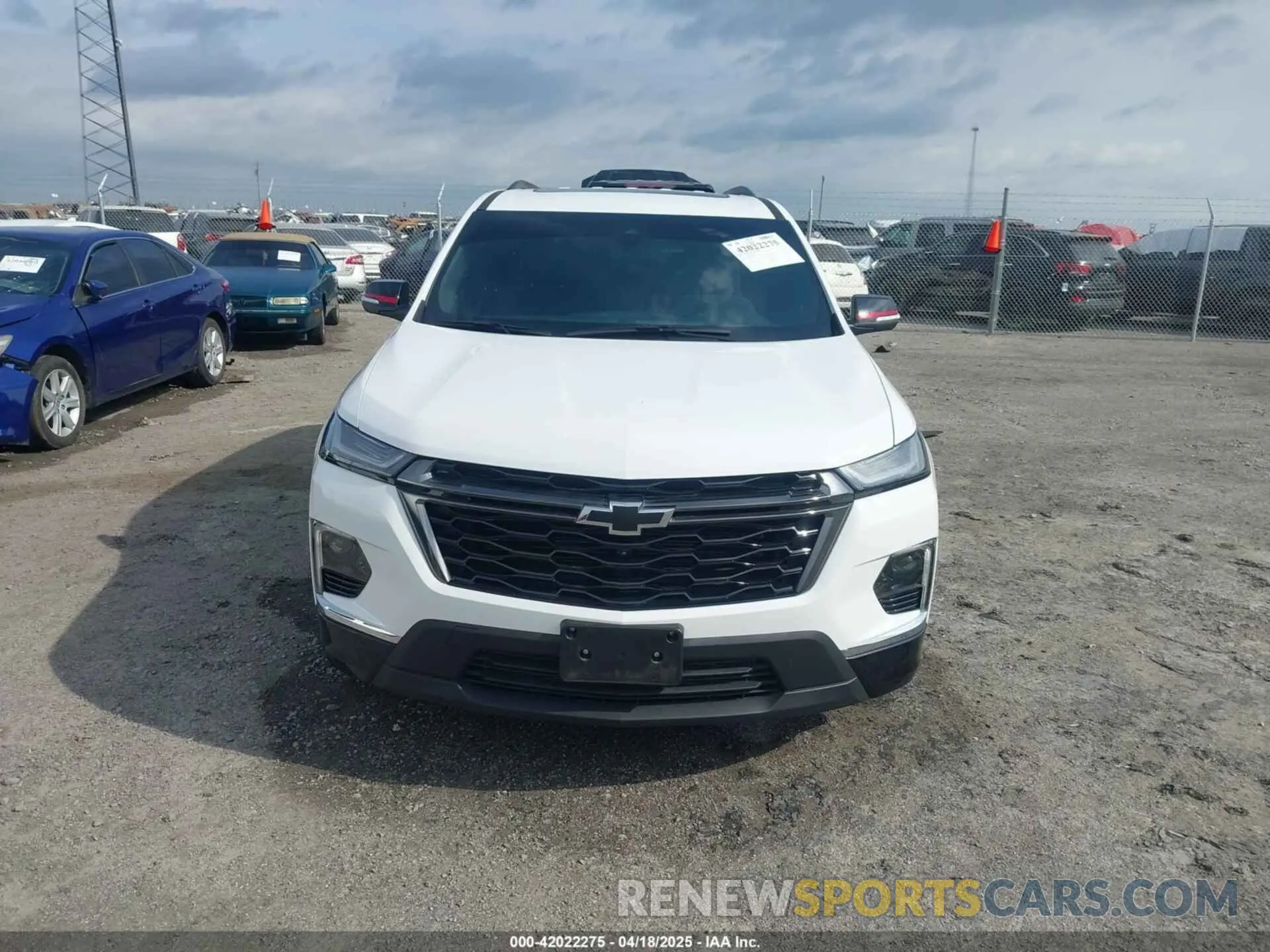 13 Photograph of a damaged car 1GNERKKW1PJ301414 CHEVROLET TRAVERSE 2023
