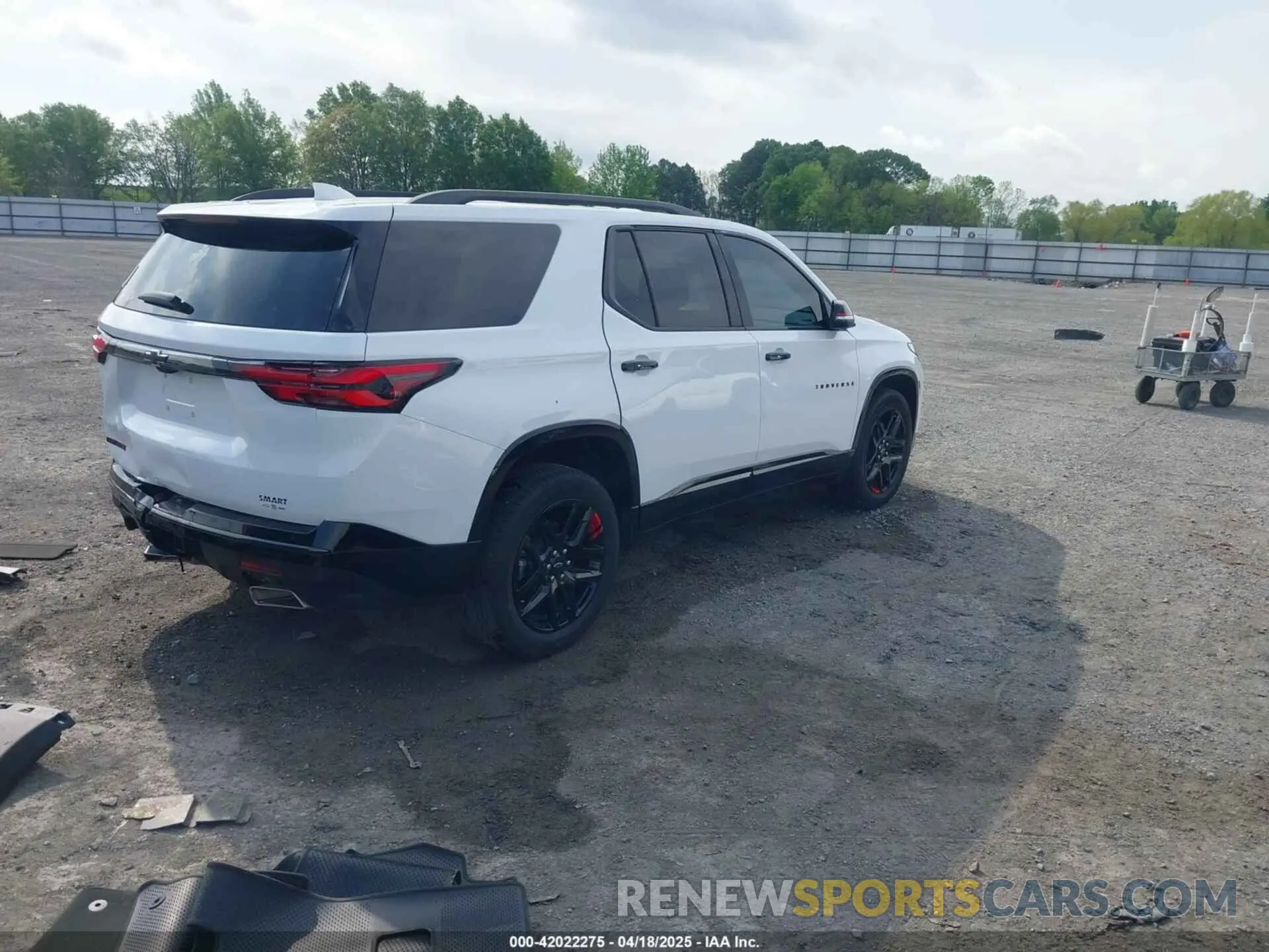 4 Photograph of a damaged car 1GNERKKW1PJ301414 CHEVROLET TRAVERSE 2023