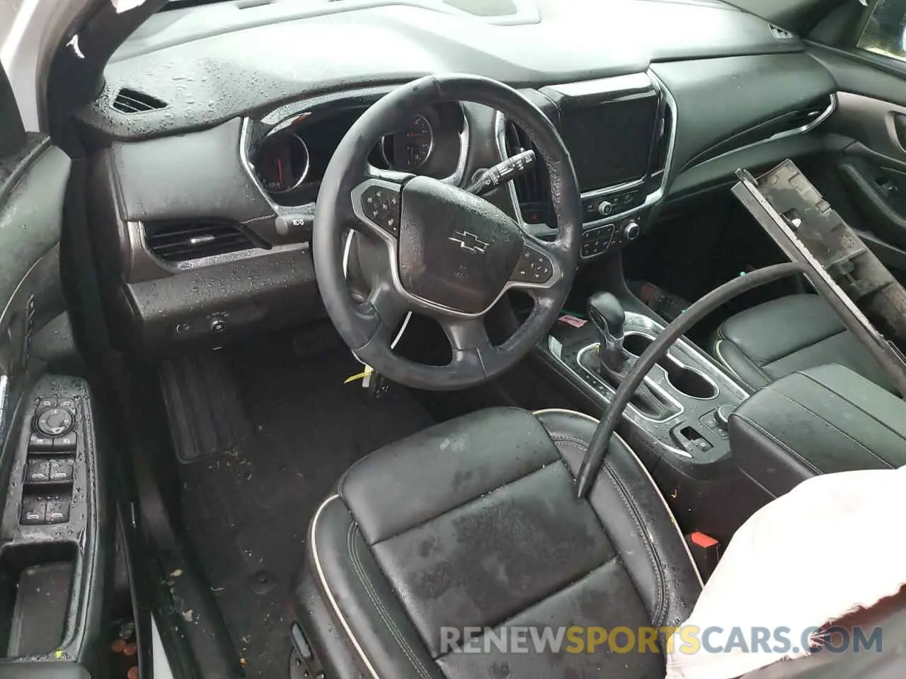 8 Photograph of a damaged car 1GNERKKW3PJ322961 CHEVROLET TRAVERSE 2023