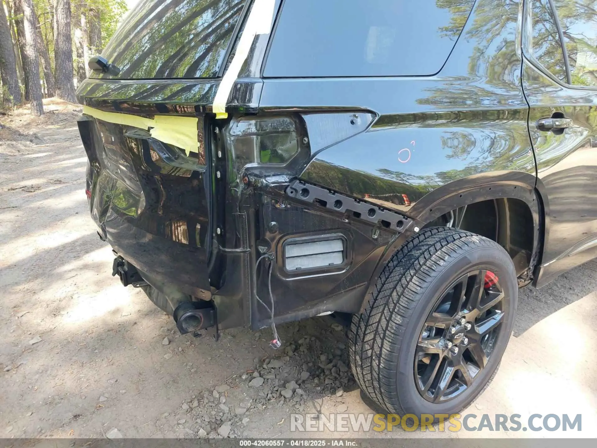 19 Фотография поврежденного автомобиля 1GNERKKW8PJ334863 CHEVROLET TRAVERSE 2023