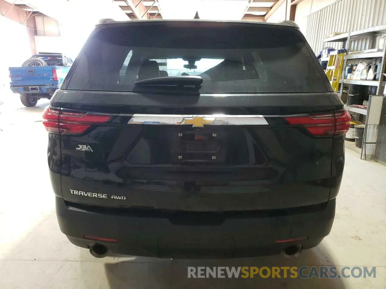 6 Photograph of a damaged car 1GNEVFKW6PJ205507 CHEVROLET TRAVERSE 2023