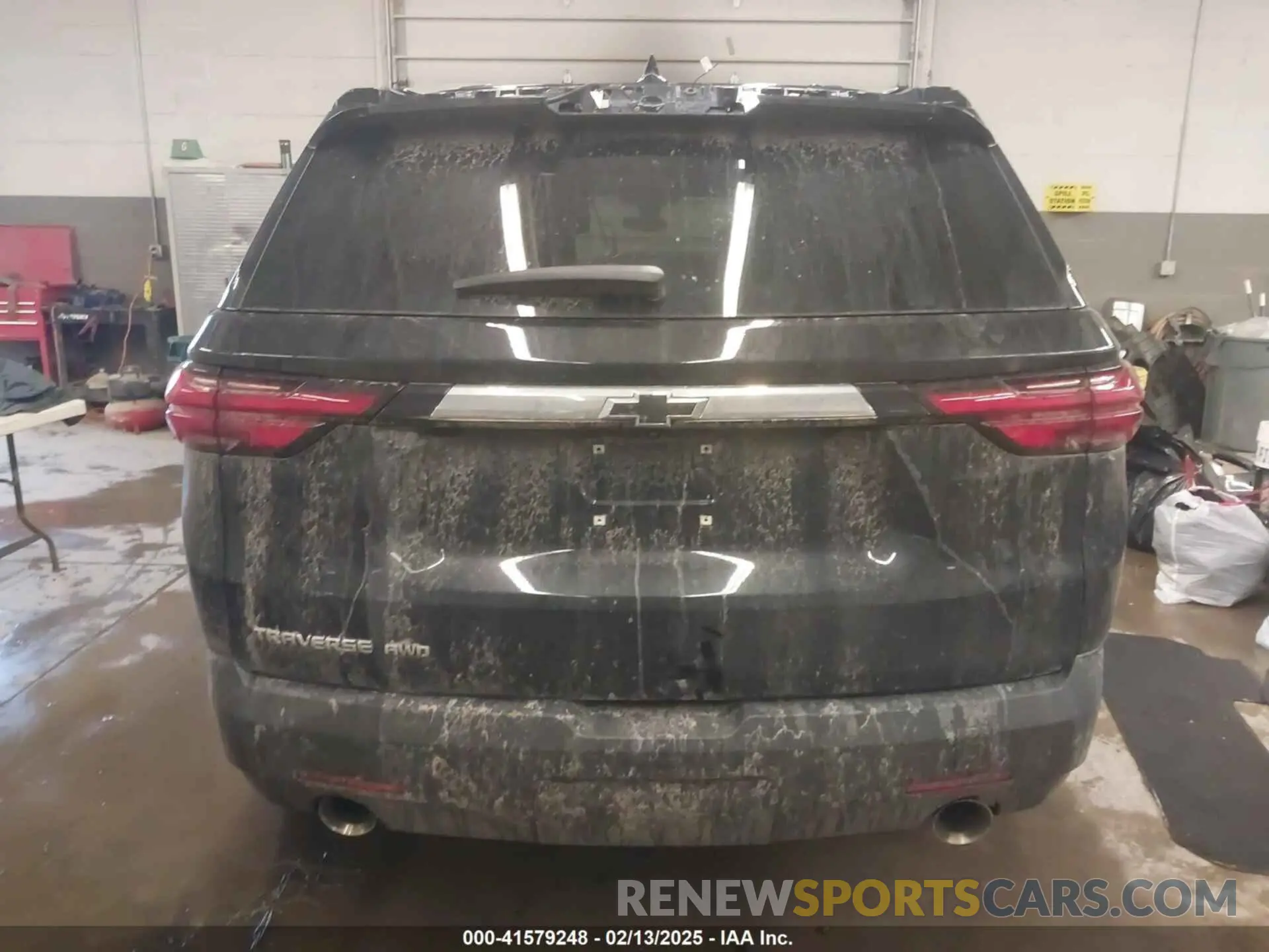 17 Фотография поврежденного автомобиля 1GNEVFKW6PJ334301 CHEVROLET TRAVERSE 2023