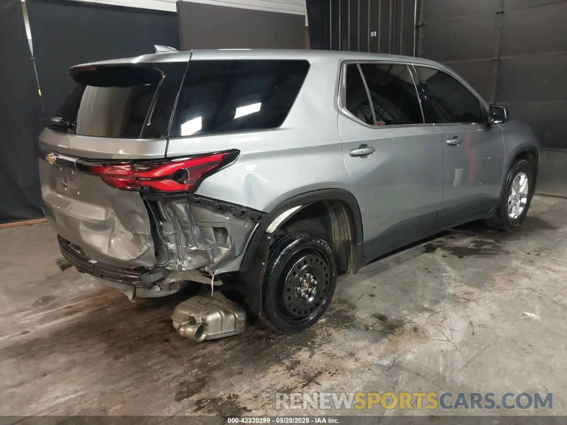 4 Фотография поврежденного автомобиля 1GNEVFKW8PJ141826 CHEVROLET TRAVERSE 2023