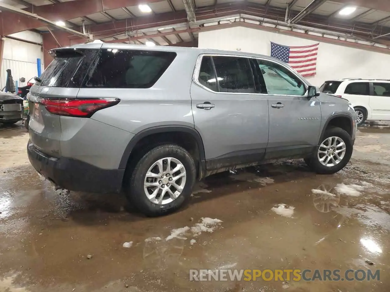 3 Photograph of a damaged car 1GNEVFKW8PJ333117 CHEVROLET TRAVERSE 2023