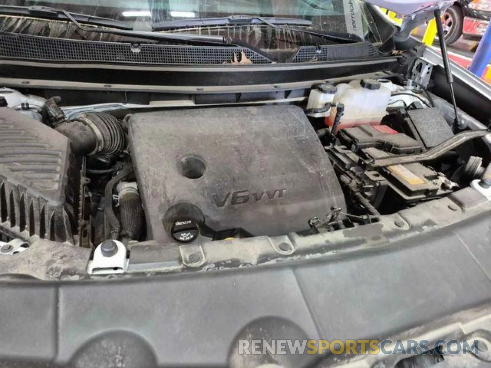 18 Photograph of a damaged car 1GNEVGKW1PJ293369 CHEVROLET TRAVERSE 2023