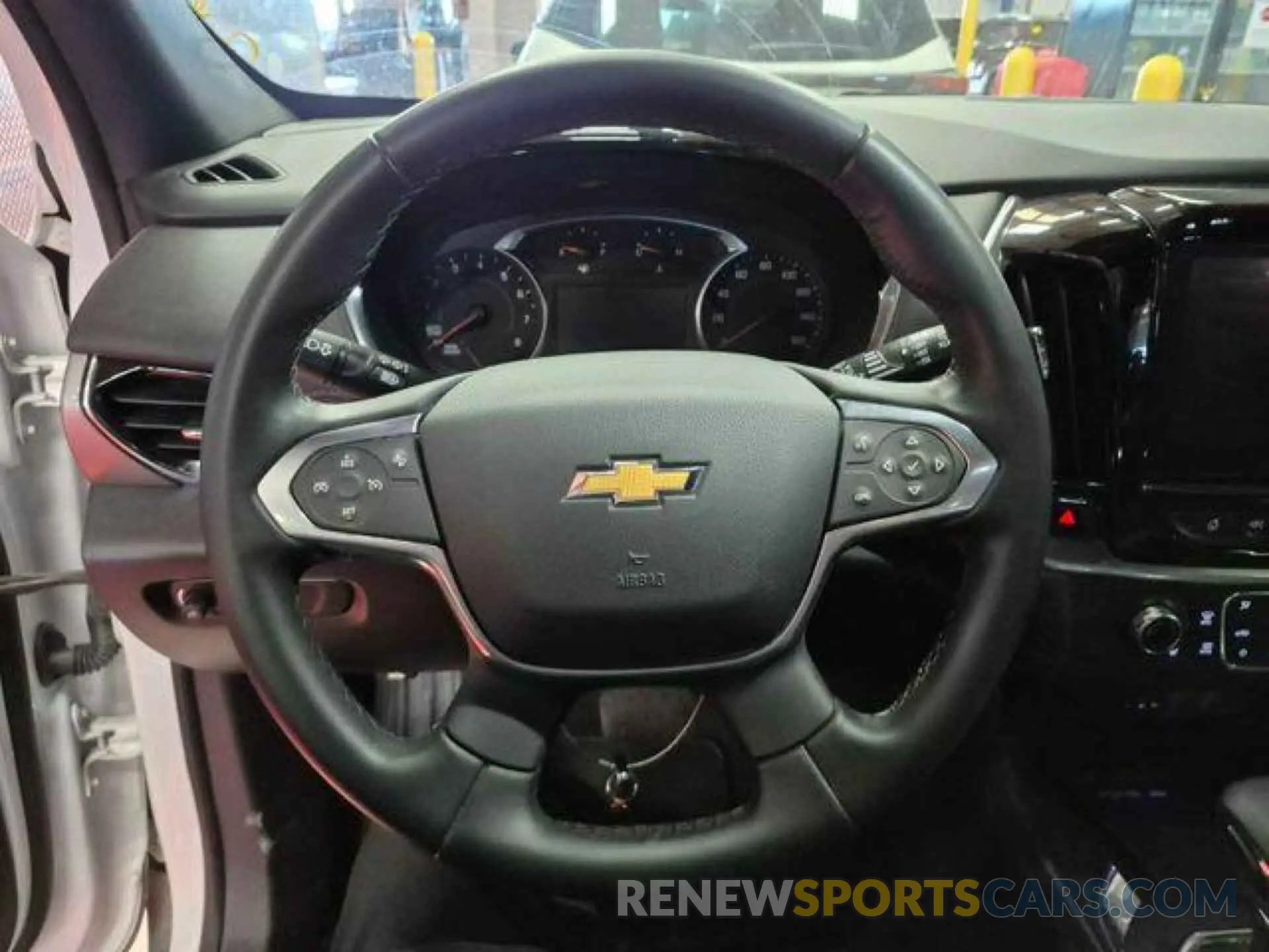 2 Photograph of a damaged car 1GNEVGKW1PJ293369 CHEVROLET TRAVERSE 2023