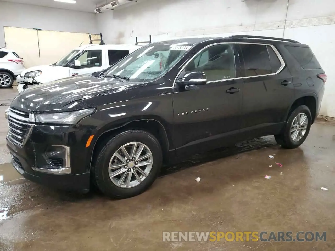 1 Фотография поврежденного автомобиля 1GNEVGKW3PJ263855 CHEVROLET TRAVERSE 2023