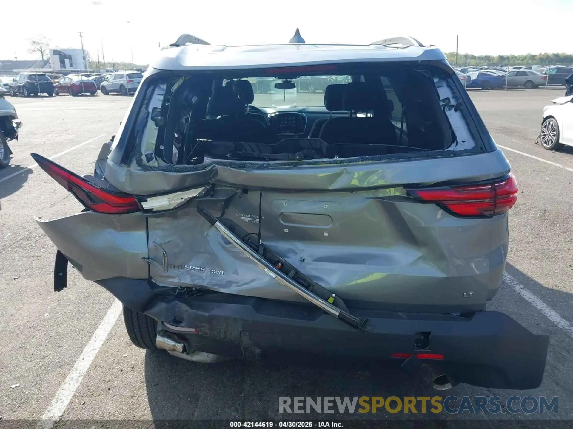 16 Photograph of a damaged car 1GNEVGKW3PJ336948 CHEVROLET TRAVERSE 2023