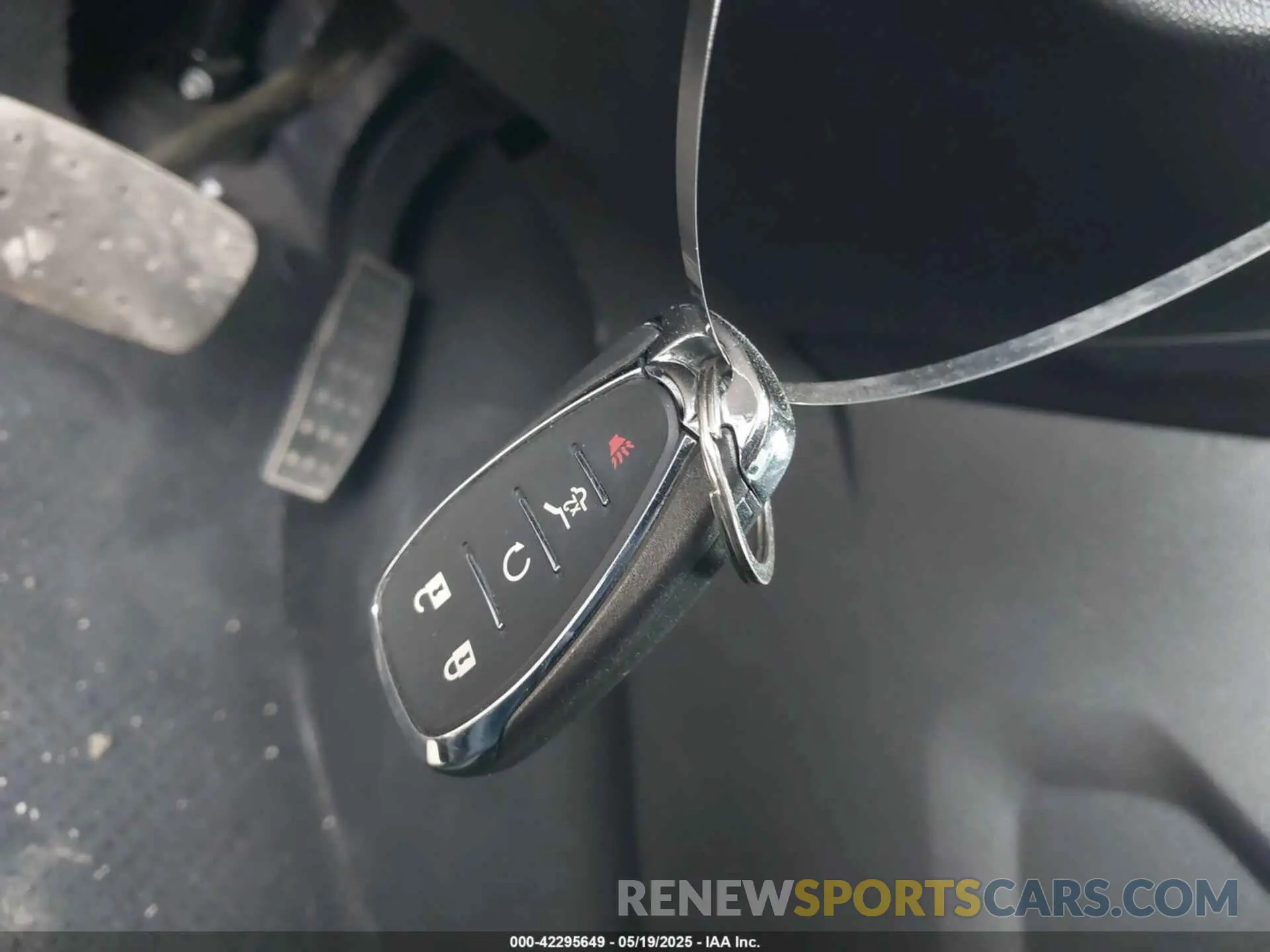 11 Photograph of a damaged car 1GNEVGKW4PJ172240 CHEVROLET TRAVERSE 2023