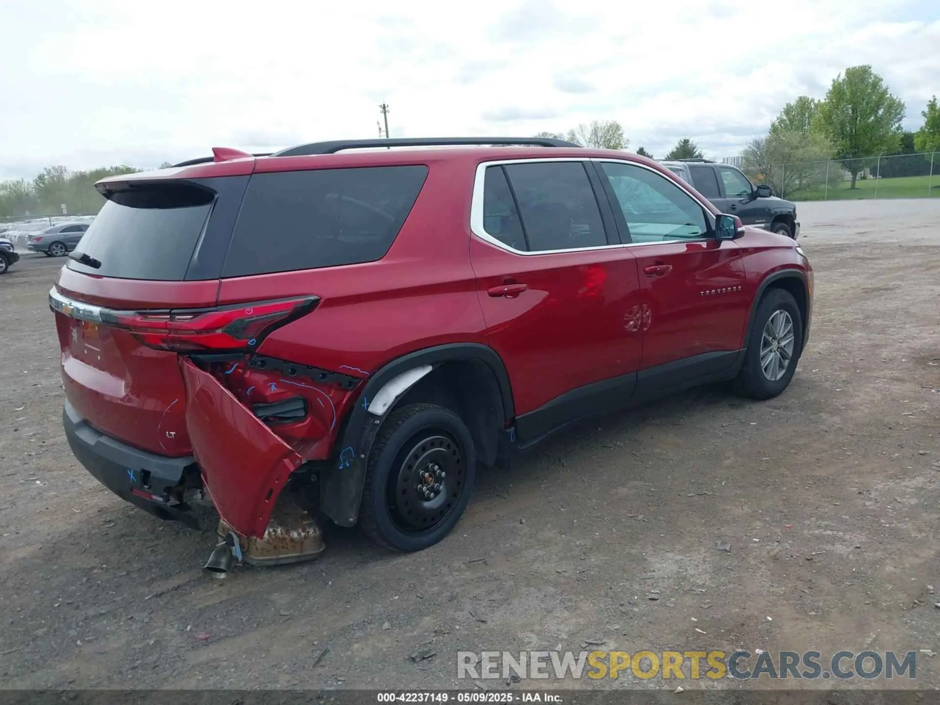 4 Фотография поврежденного автомобиля 1GNEVGKW4PJ277991 CHEVROLET TRAVERSE 2023