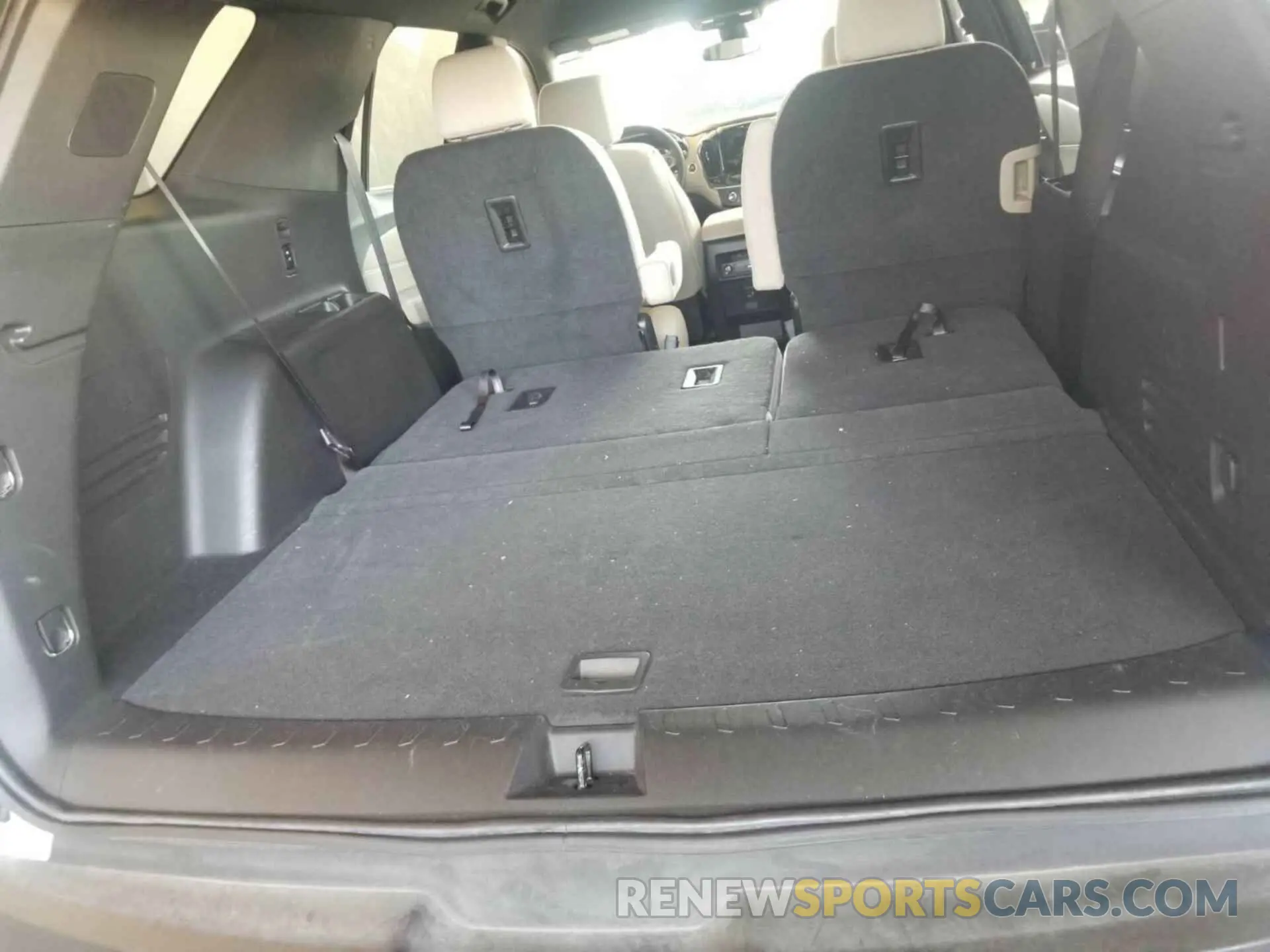 1 Фотография поврежденного автомобиля 1GNEVGKW6PJ145427 CHEVROLET TRAVERSE 2023