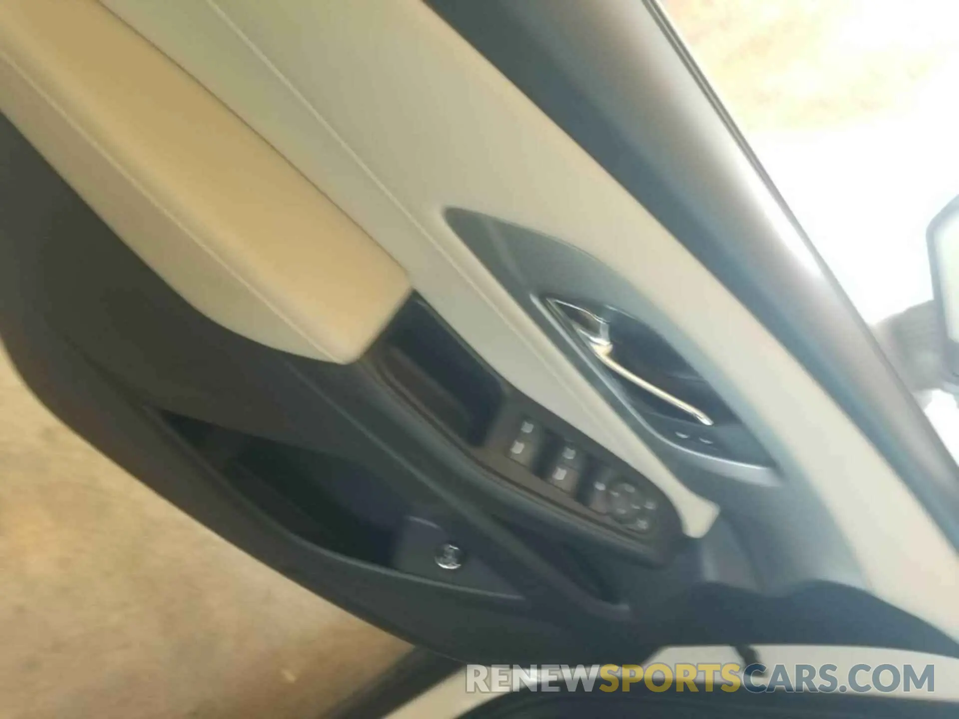 2 Фотография поврежденного автомобиля 1GNEVGKW6PJ145427 CHEVROLET TRAVERSE 2023