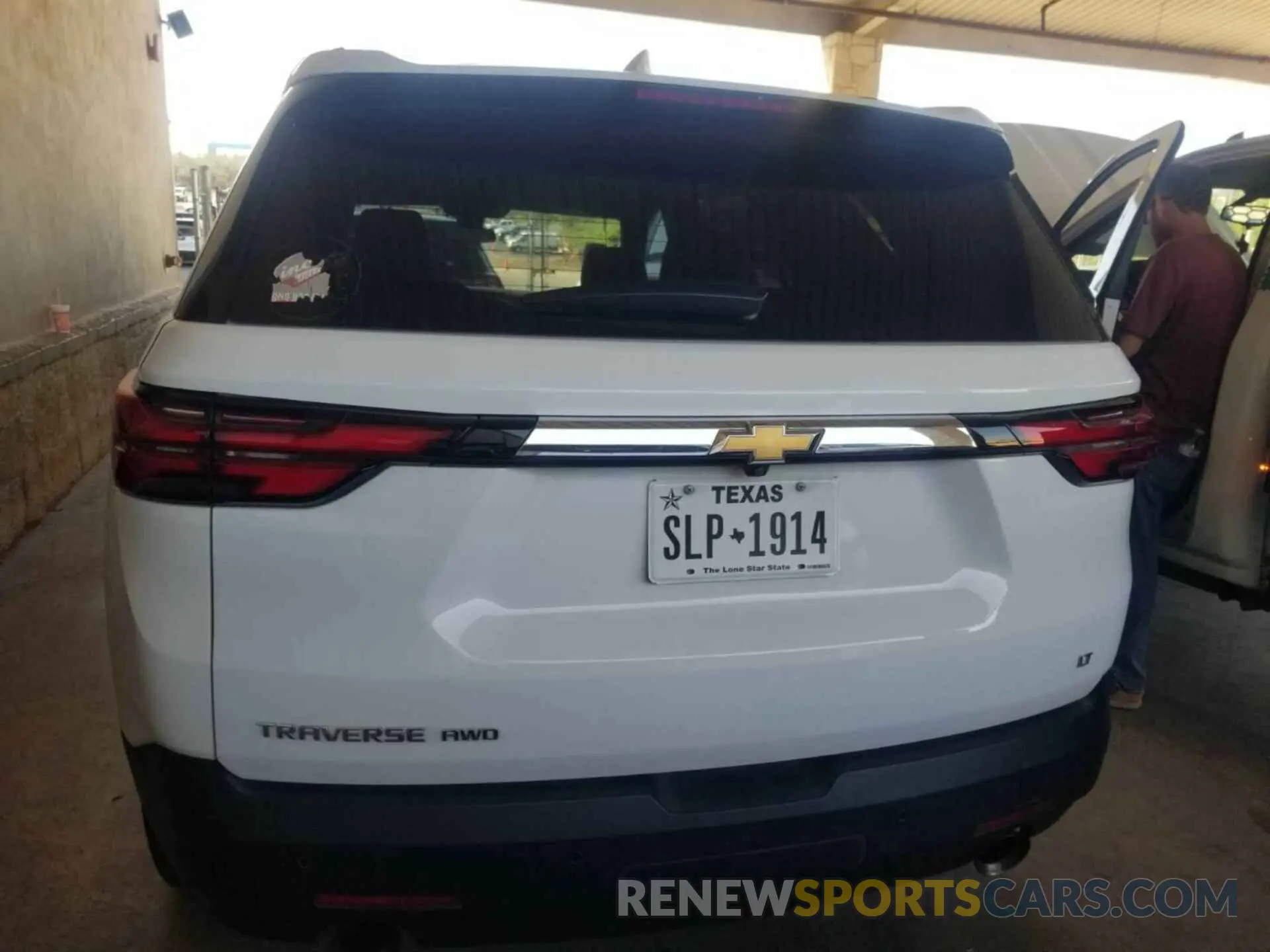 9 Фотография поврежденного автомобиля 1GNEVGKW6PJ145427 CHEVROLET TRAVERSE 2023