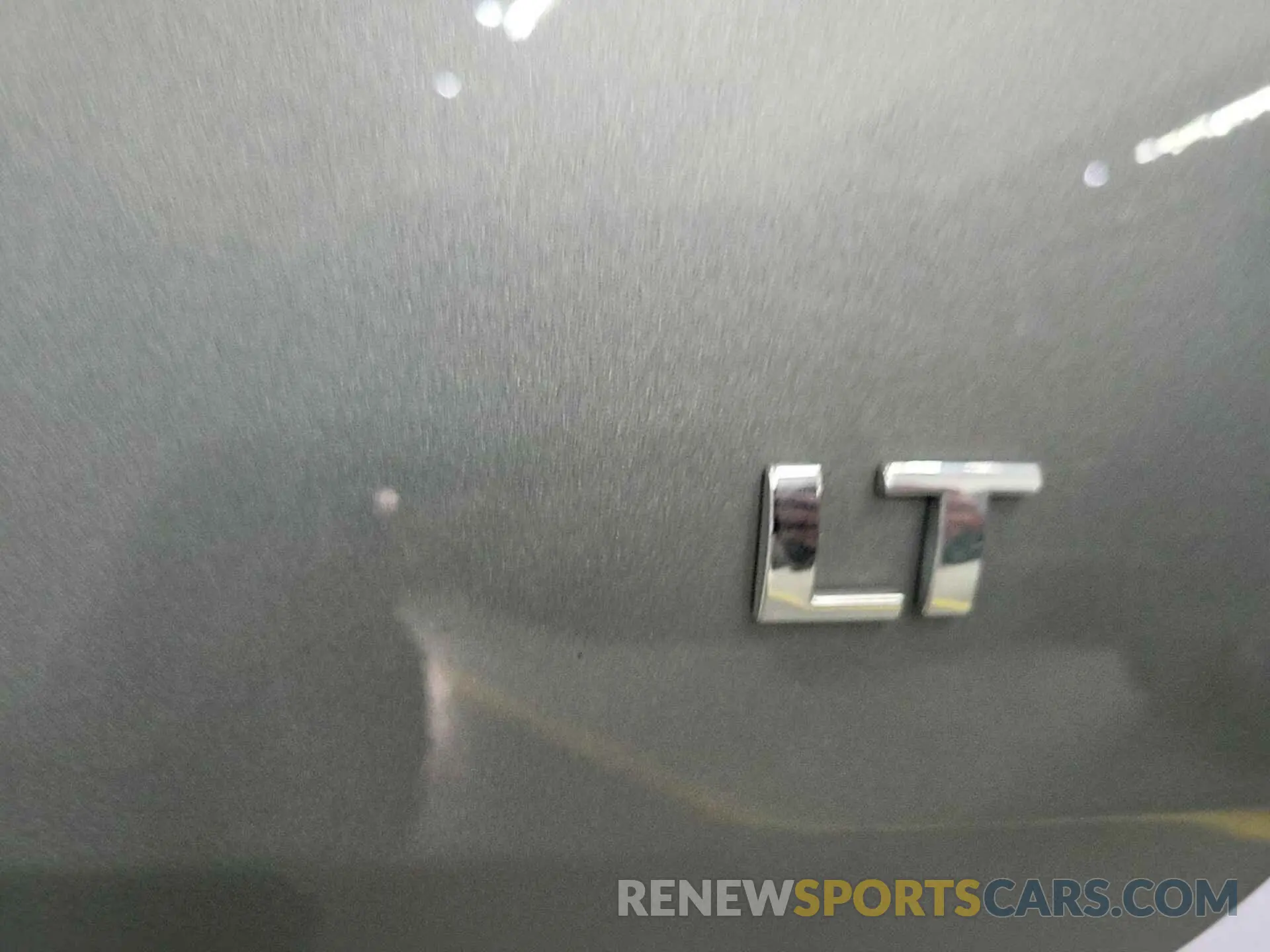 18 Photograph of a damaged car 1GNEVGKW6PJ293979 CHEVROLET TRAVERSE 2023