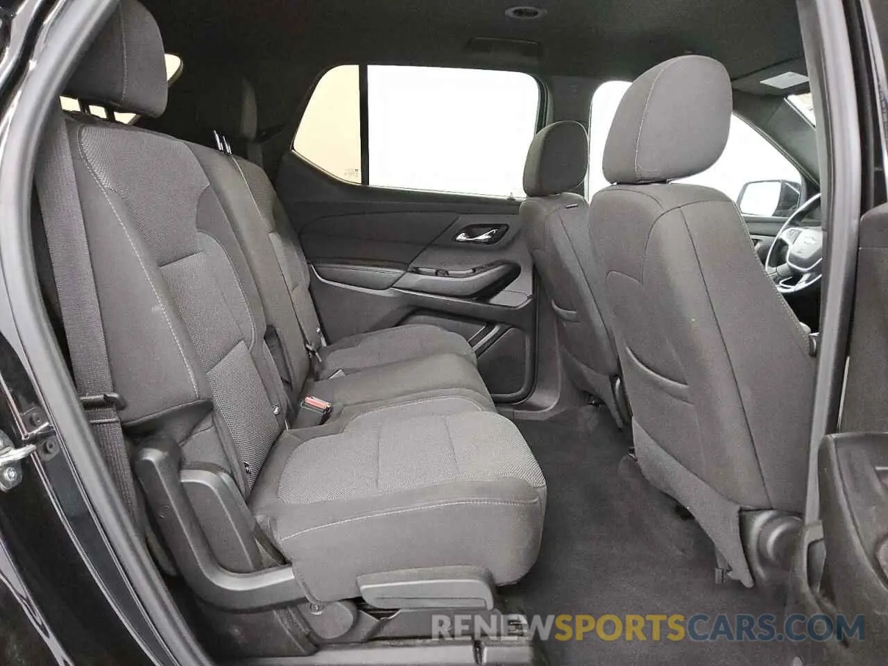 11 Фотография поврежденного автомобиля 1GNEVGKW7PJ148353 CHEVROLET TRAVERSE 2023
