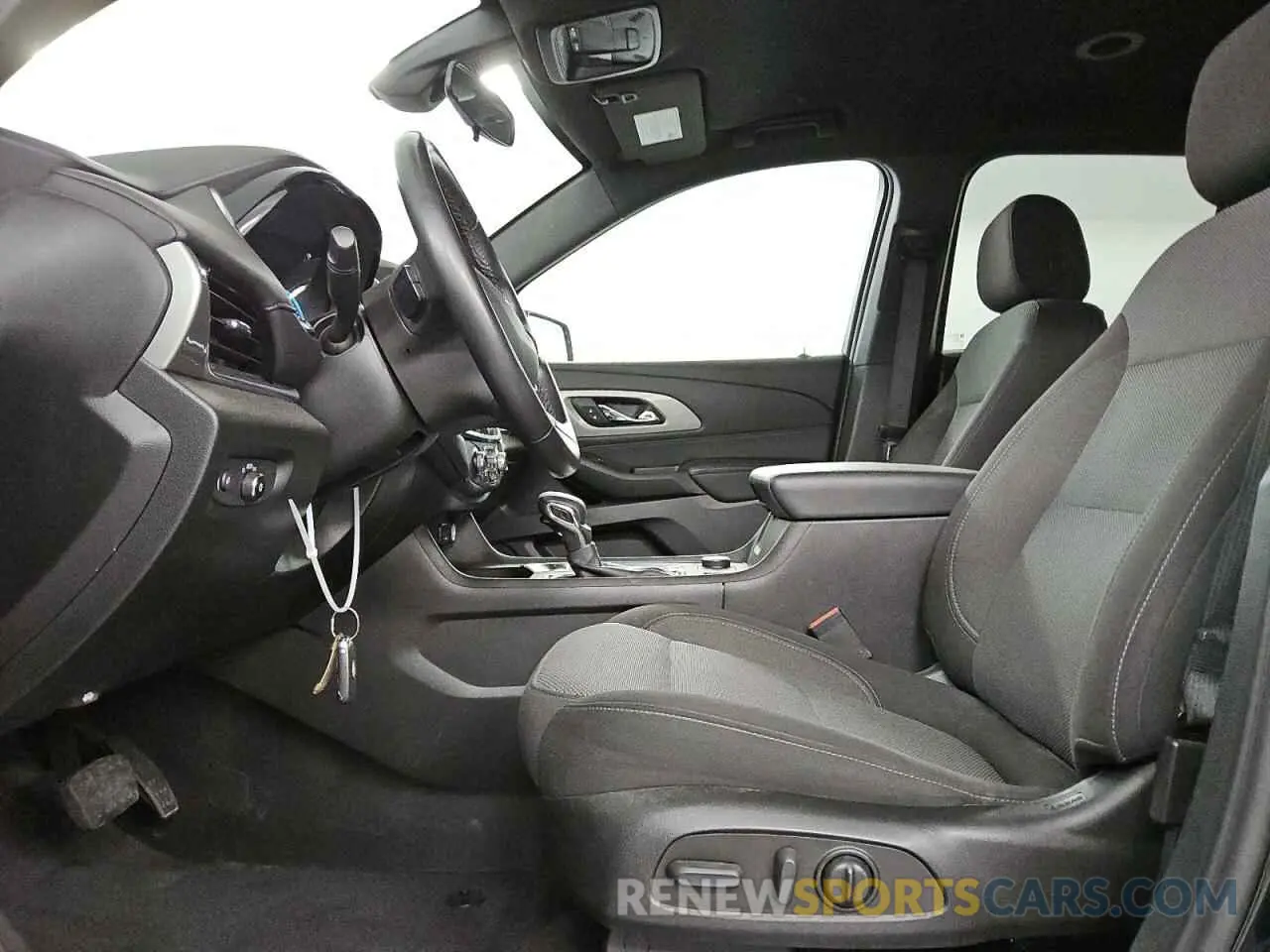 7 Фотография поврежденного автомобиля 1GNEVGKW7PJ148353 CHEVROLET TRAVERSE 2023