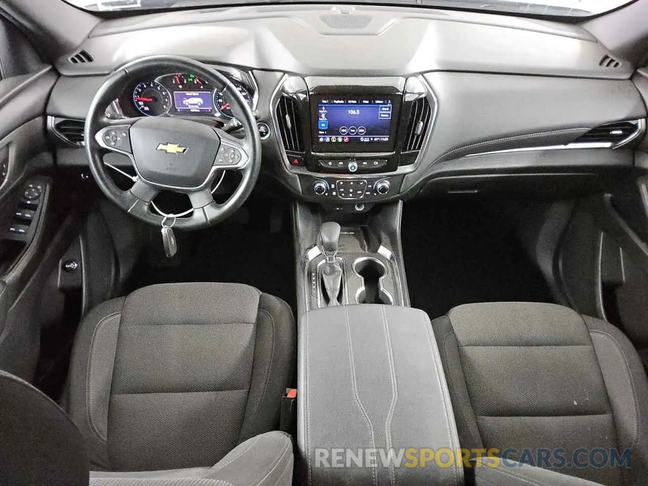 8 Фотография поврежденного автомобиля 1GNEVGKW7PJ148353 CHEVROLET TRAVERSE 2023
